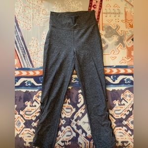 LULULEMON capri leggings